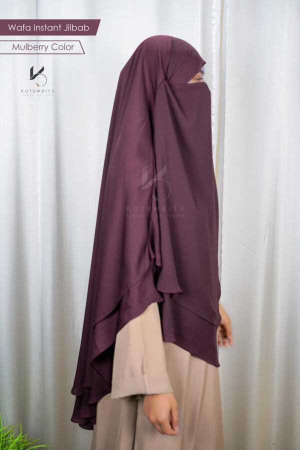 Wafa Instant Jilbab -Mulberry