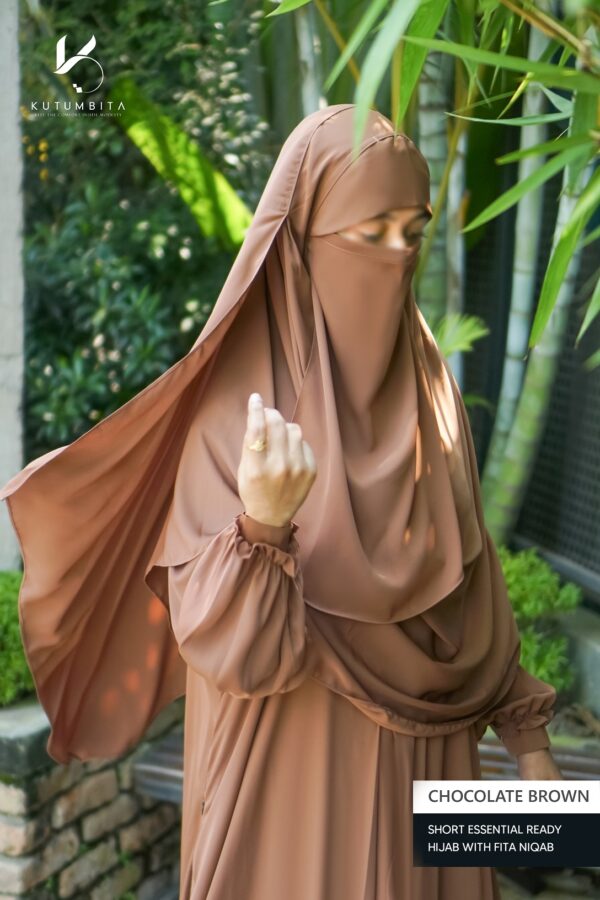 Short Essential Ready Hijab With Fita Niqab - Chocolate brown