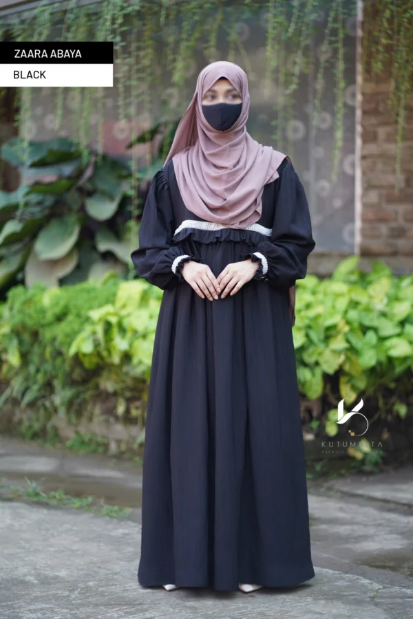 Zaara Abaya-Black